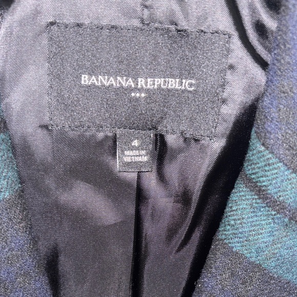 Banana Republic Dark Green and Black Plaid Tailored Blazer - Picture 5 of 10